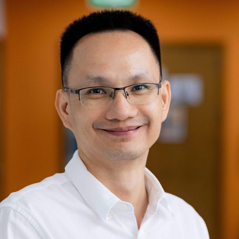 Dr Le Van Tan