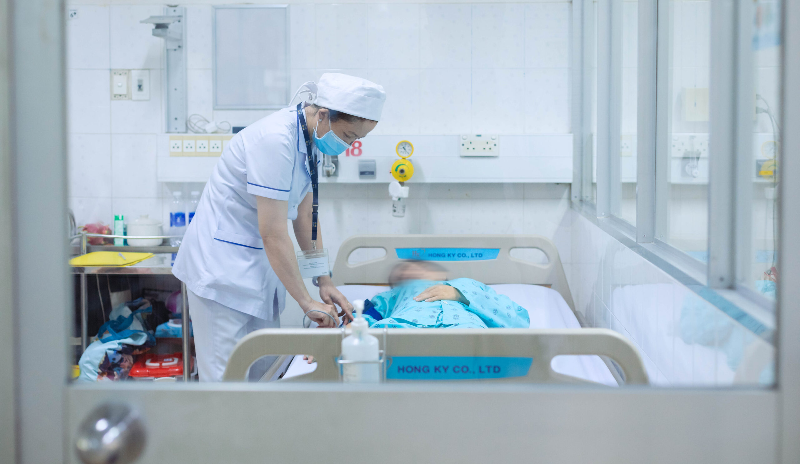 OUCRU thỠnghiệm thiết bị AI nhằm cảnh báo sớm nguy cơ sốt xuất huyết nặng